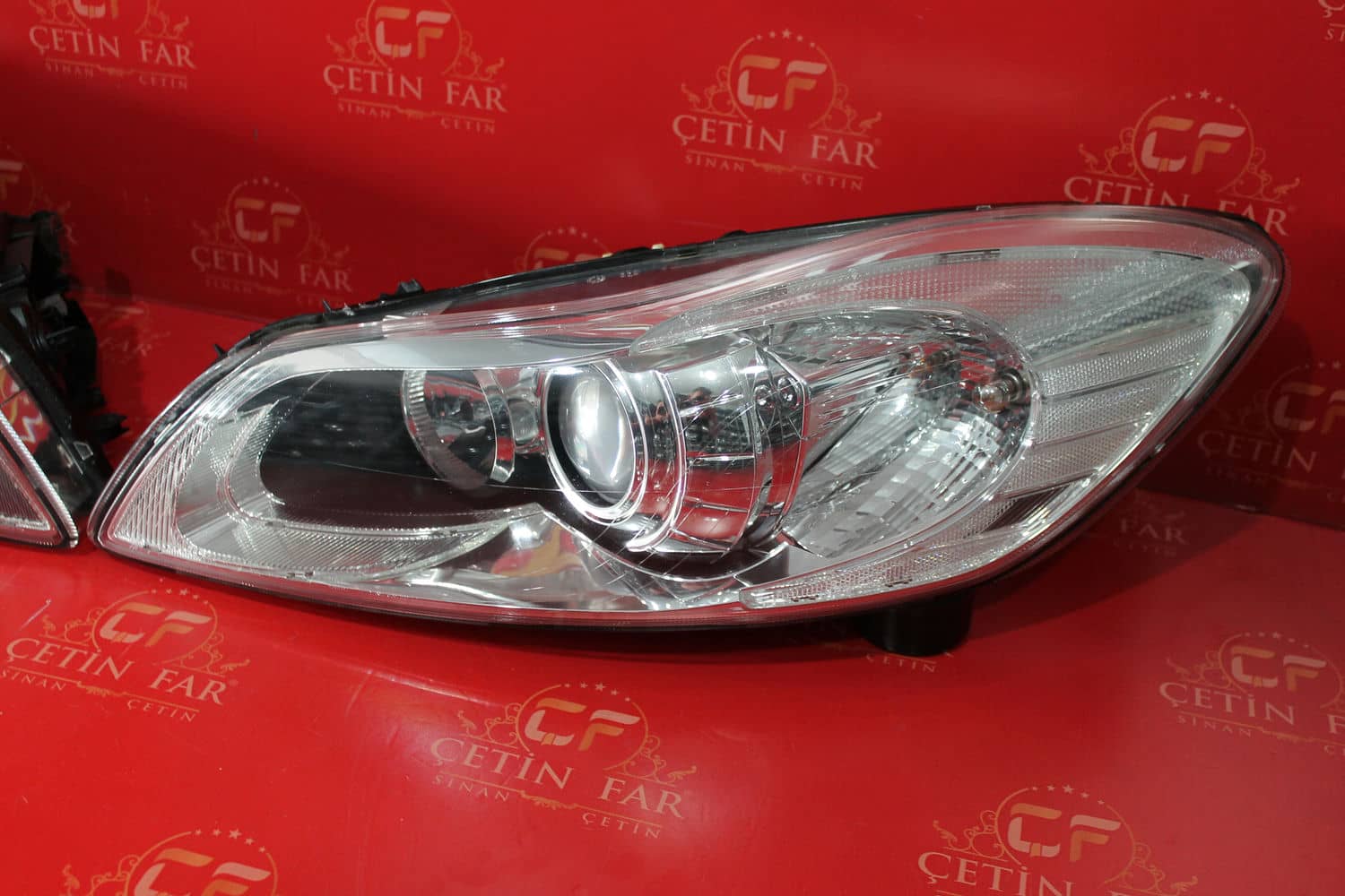 Volvo C30 VOLVO C30 ADAPTİF XENON SAĞ SOL FAR HATASIZ